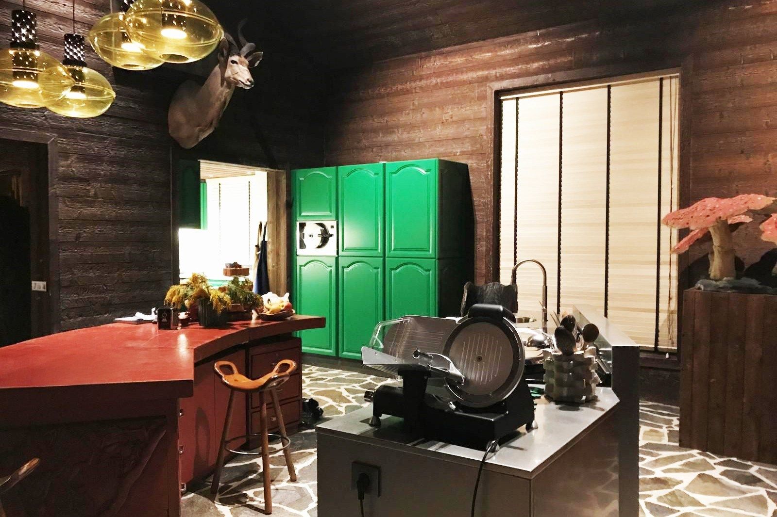 appartement de luxe 8 Pièces en location saisonnière sur MERIBEL LES ALLUES (73550)