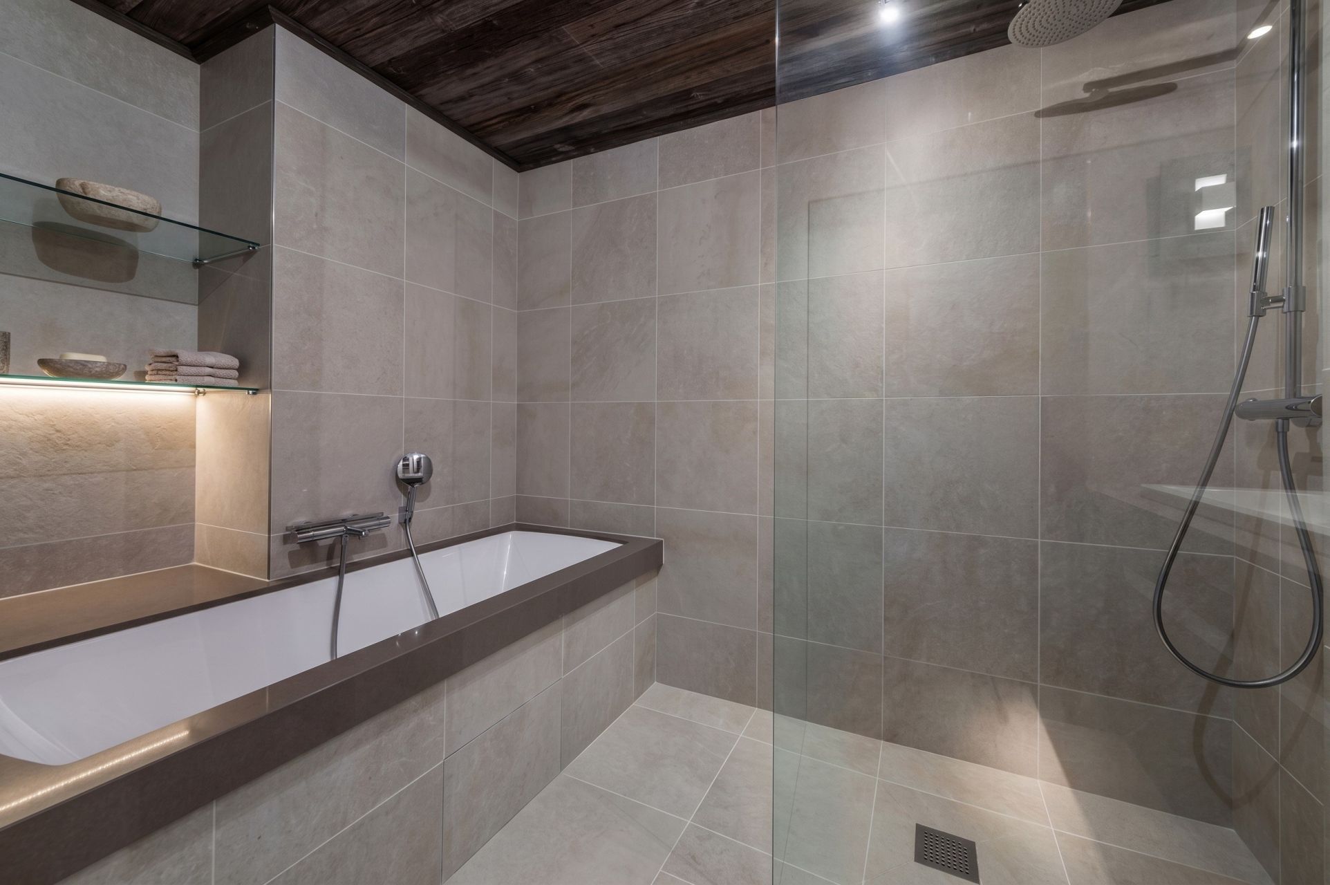 appartement de luxe 3 Pièces en location saisonnière sur MERIBEL LES ALLUES (73550)