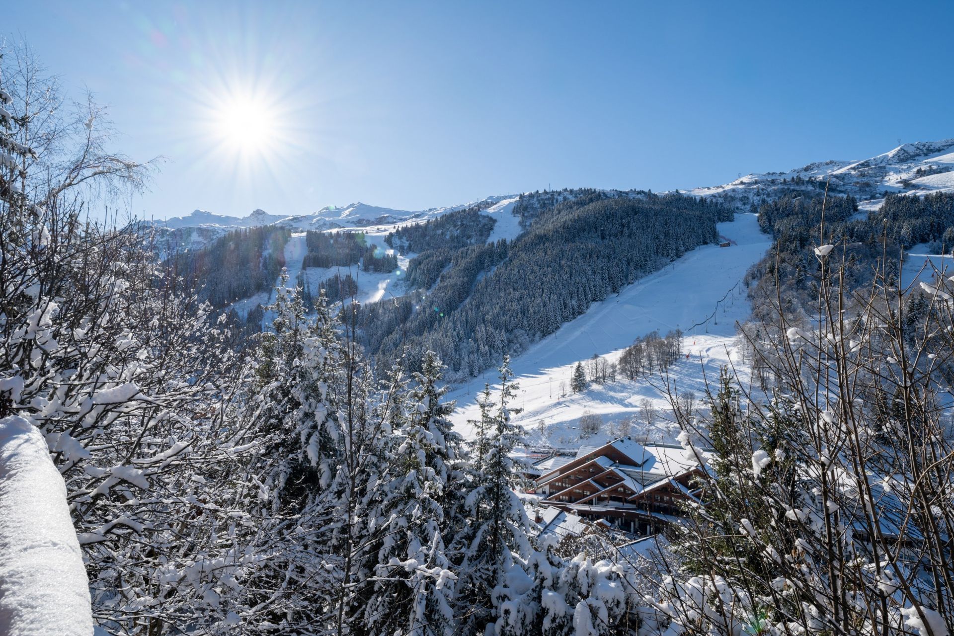 chalet de luxe 7 Pièces en location saisonnière sur MERIBEL LES ALLUES (73550)